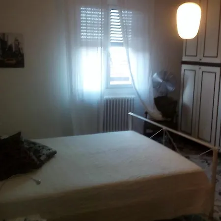 Pirinoli Apartamento Imperia